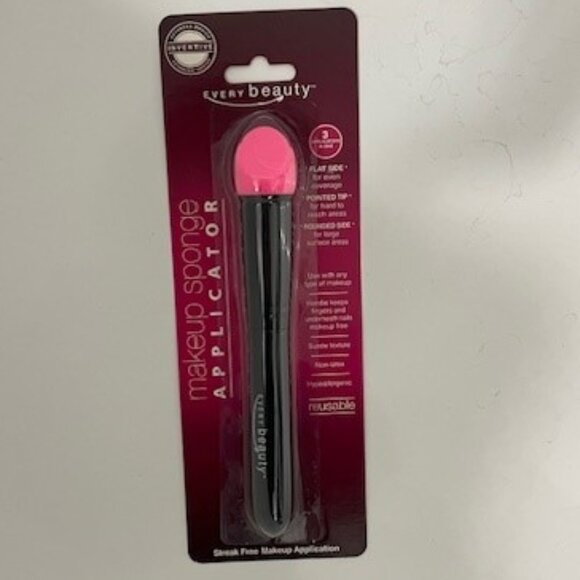 EVERYbeauty Make-up Applicator Sponge - NEW- GIFTABLE- Great Stocking stuffer ! - Picture 1 of 3